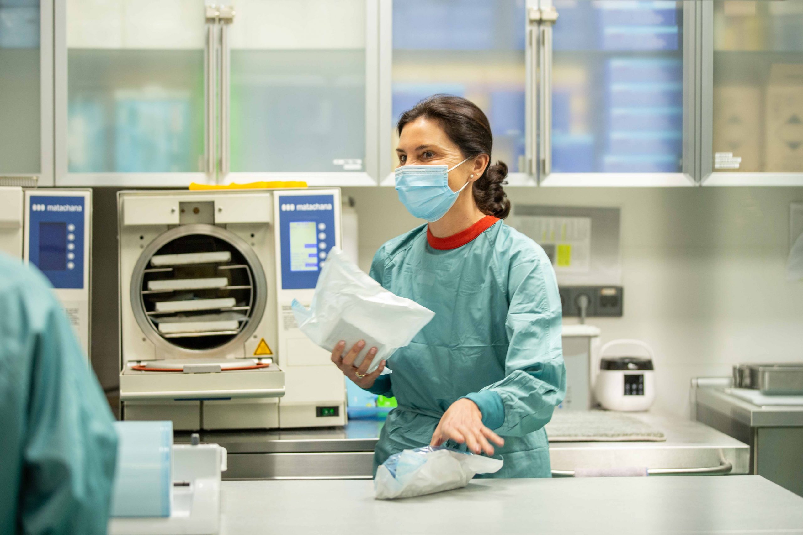 Imagen de una doctora en la clínica Tejerina